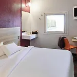 Hotelf1 La Rochelle 