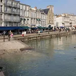 فندق Hotelf1 La Rochelle 