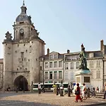 Szálloda Hotelf1 La Rochelle 