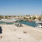 Hotelf1 La Rochelle 