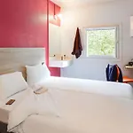 Hotel Hotelf1 La Rochelle Rénové