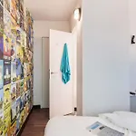 Hotelf1 La Rochelle 