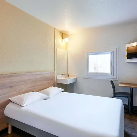 Hotel Hotelf1 La Rochelle 