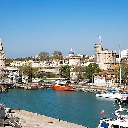 Hotelf1 La Rochelle 